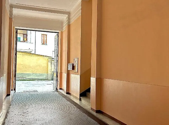 アパート Bella House, A 200 Metri Dalla Metropolitana